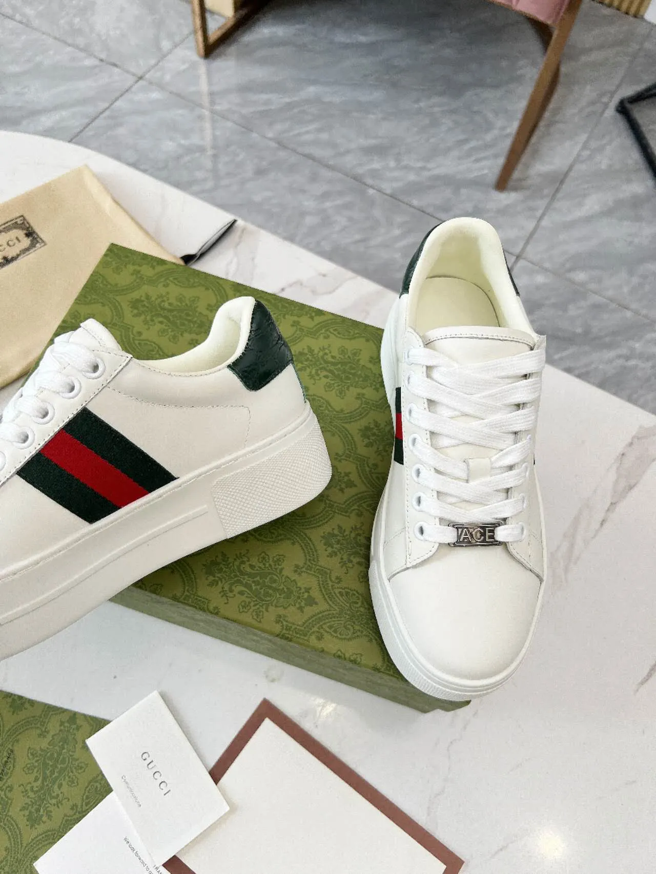 👟👟Ex-factory price 460👟👟 Men's model +10 Gucci/Gucci new thick-soled white shoes. Rubber outsole, fabric: ribbon cowhide, cowhide lining, cowhide feet, 35-45 factory